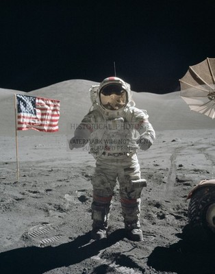 APOLLO 17 ASTRONAUT CERNAN ON MOON WITH ROVER FLAG 1972 11X14 PHOTO