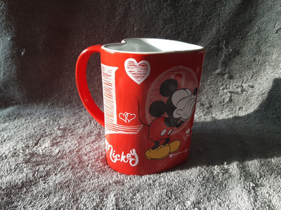 Disneyland Minnie und Mickey Mouse Tasse in Herzform