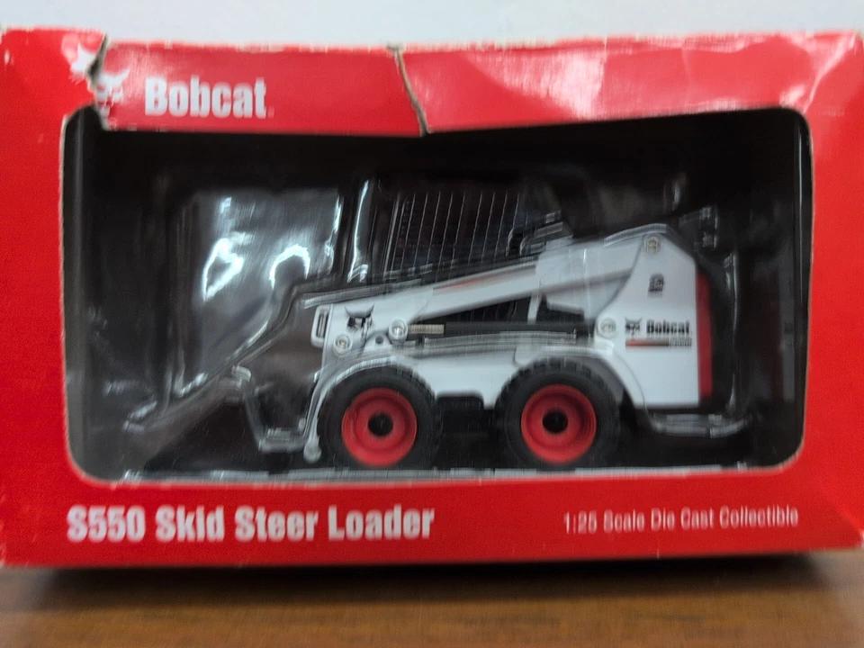 Bobcat S550 Skid Steer Loader Diecast 1:25 Construction Toy - Image 2 of 3