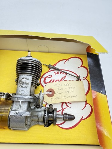 1940 Super Cyclone .65 Dual Plug GR 5657 Spark Ignition Engine M7 - Picture 4 of 8