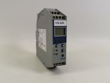 JUMO 701140/9999-999-22-064 3A 230VAC Temperature Controller