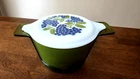 Vtg Pyrex Vintage Grapes 1 Qt Casserole Dish #043 - Lid / Cradle - Promo