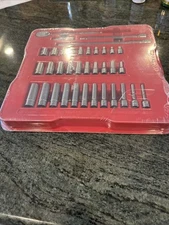 Snap On 136tm 36pc sae General service set shallow, semi deep and deep sockets