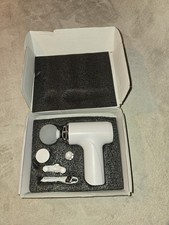 ​Mini Massage Gun weiß Massagepistole mit 4 Aufsätzen - USB-C