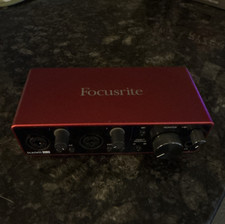 Focusrite Scarlett 2i2 3rd Gen USB Audio Inte...