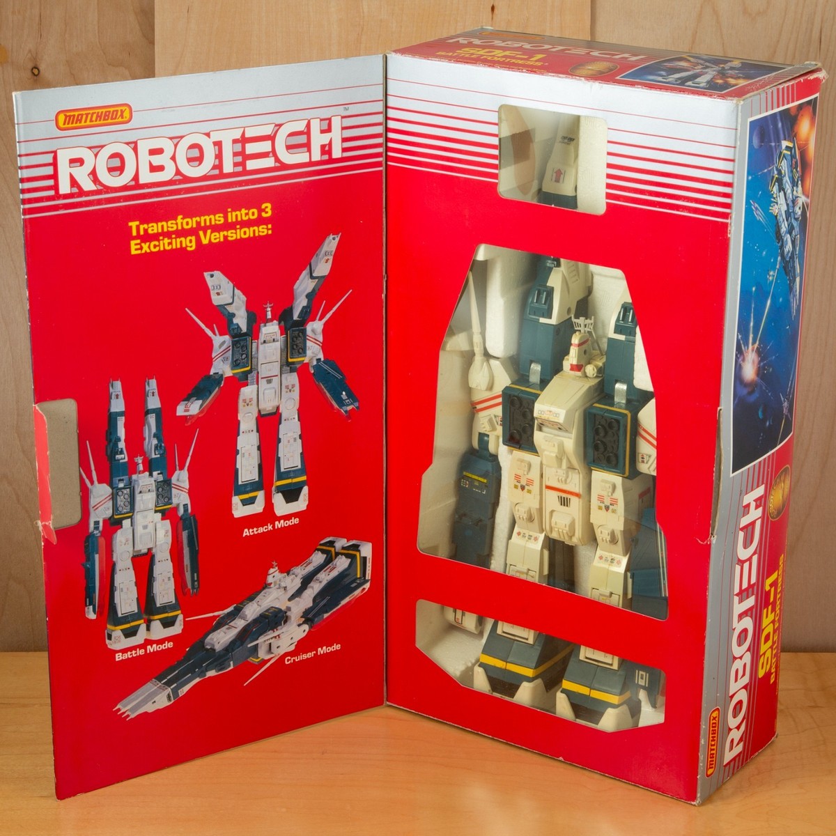 RARE 1985 SDF-1 Battle Fortress 15.5
