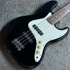 Squier by Fender Jazz Bass 4-String Electric Bass Poplar Rosewood Used