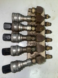 1/4 Manifold with Quick Disconnect for Air Or Medium Pressure
