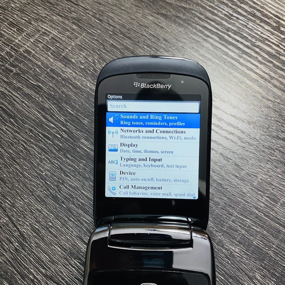 BlackBerry Style 9670 Flip Phone (Sprint) Black & Grey Chrg Cord & Battery - Image 4 of 4