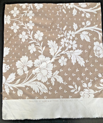 LORCA Pavillon in Khaki, White 17 1/4 x 16 3/4'' Floral Cotton Fabric Sample