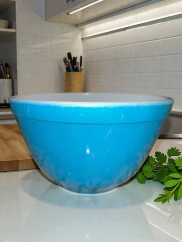 Vintage Pyrex #401 Primary Blue Nesting Mixing Bowl Glass Oven Ware 1/1/2 qt