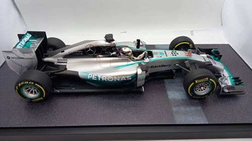 MIN127140444 Minichamps Mercedes AMG W05 Lewis Hamilton WC 2014 1/12 - Foto 5 di 10