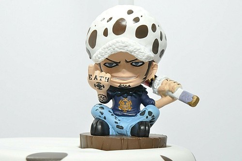 One Piece Trafalgar Law Drink Bottle USJ Universal Studios Japan Limited black - Picture 5 of 12