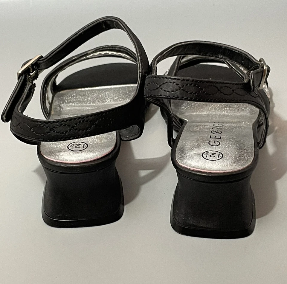 NUEVO SIN ETIQUETAS/NUEVO SIN CAJA SANDALIA NIÑA TELA SATINADA NEGRA Y DIAMANTES DE IMITACIÓN ELEGANTE FIESTA GLAMOUR TALLA 12.5 Foto 4 de 4