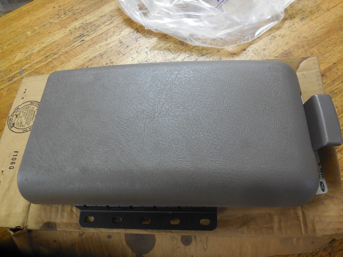 NOS 1999 2000 01 2002 MERCURY VILLAGER CONSOLE GLOVE BOX DOOR FITS