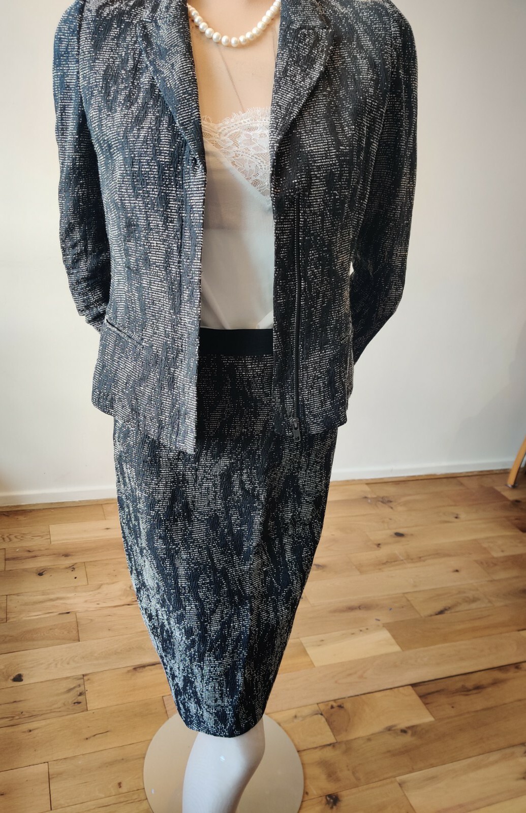 NEW HOBBS SKIRT SUIT SIZE SIZE UK 8 US 4 BLACK WHITE COTTON POLYESTER