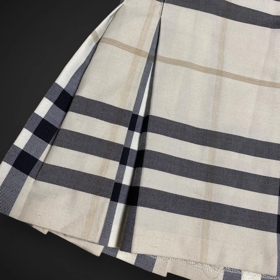 Saia xadrez plissada xadrez vintage Burberry para meninas tamanho 5 anos - Imagem 4 de 4