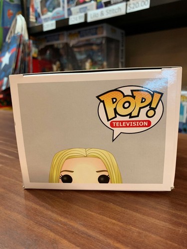 Pop TV Friends Phoebe Buffay 266 Funko Pop Vinyl EXPERT PACKAGING - Picture 6 of 8