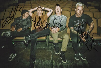 GOOD RIDDANCE - original signiertes Großfoto 20 x 30 Autogramm full signed