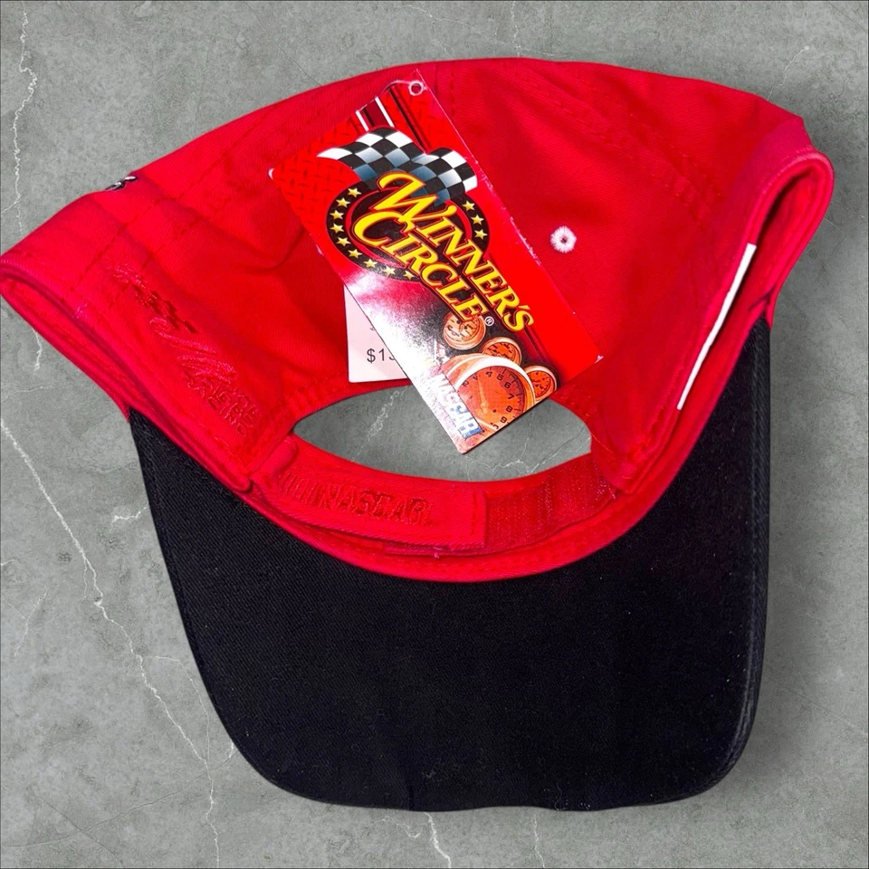 Denny Hamlin MARINE CORPS MARINES #11 JGR VINTAGE NUEVO CON ETIQUETAS Firmado CÍRCULO DE GANADORES Sombrero Foto 4 de 4