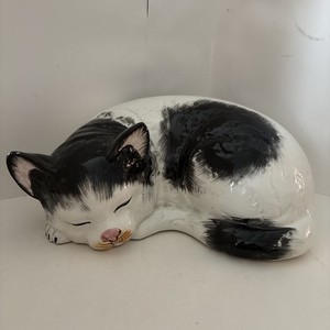 眠り猫 sleeping cat vintage ceramic object Vintage Marsha Mccarthy Clay Sleeping Cat Figurine, Handcrafted