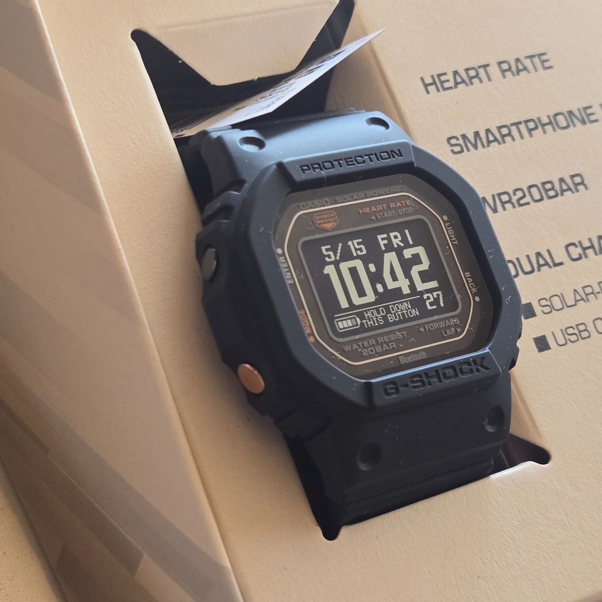 Casio G-SHOCK DW-H5600-1JR G-SQUAD Heart Rate Monitor Bluetooth