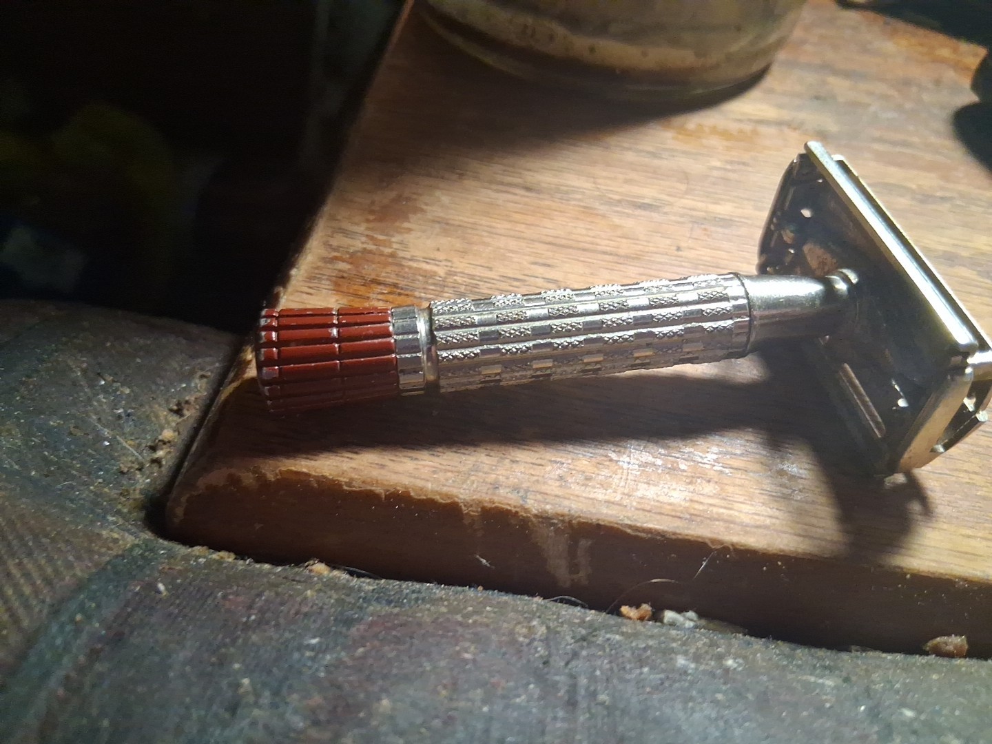 Vintage E-1 1959 GILLETTE RED TIP HEAVY Double Edge SAFETY R