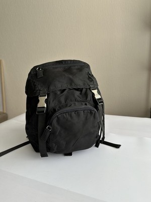 PRADA Triangle Logo Rucksack Backpack Nylon Schwarz Gebraucht Damen