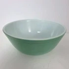 Vintage Pyrex 403 Primary Green Mixing Bowl 2.5 Qt Nesting Milk Glass 1950s
