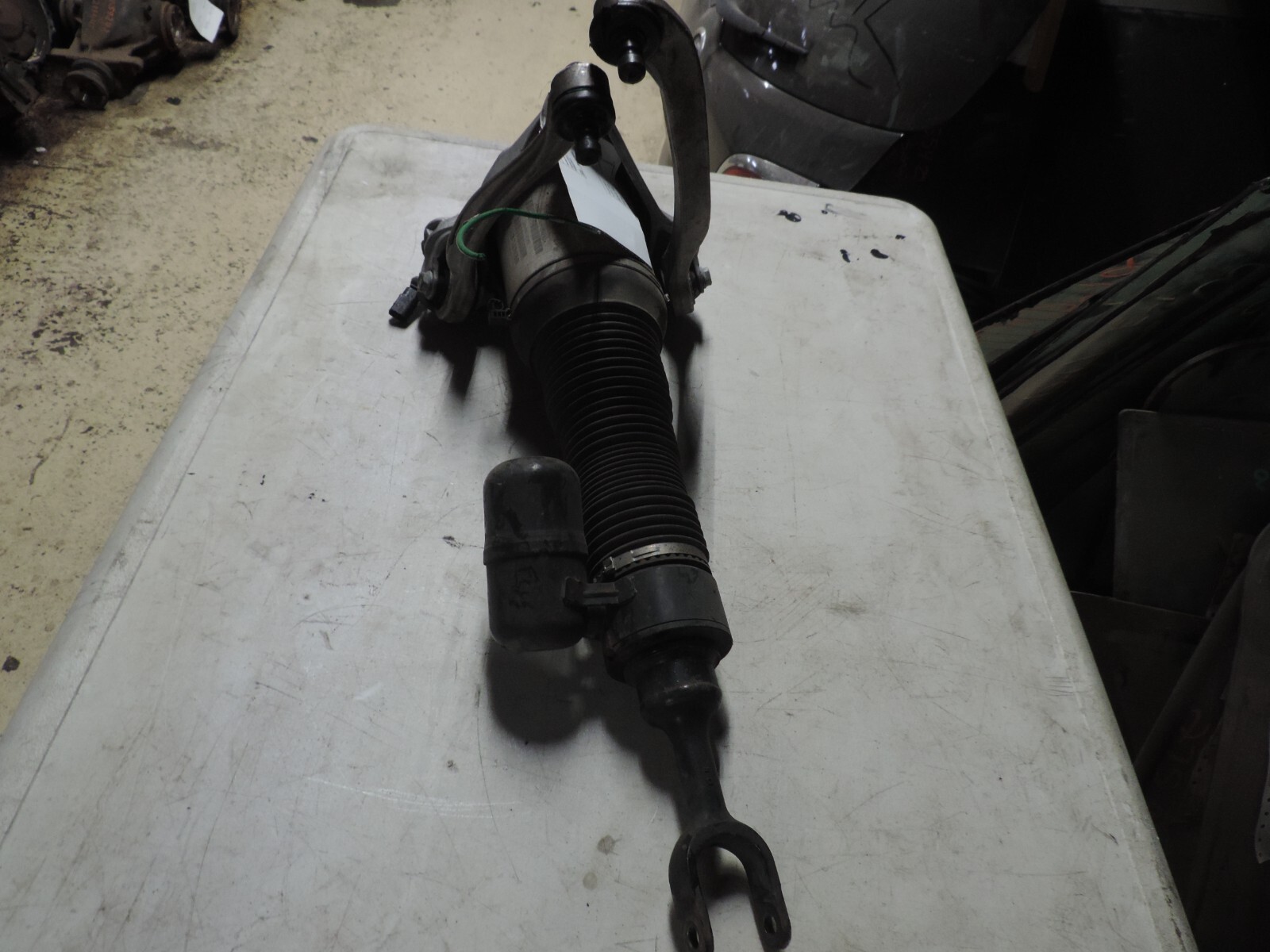 2003-10 BENTLEY CONTINENTAL GT FRONT PASSENGER RIGHT STRUT COIL SPRING UPPER ARM