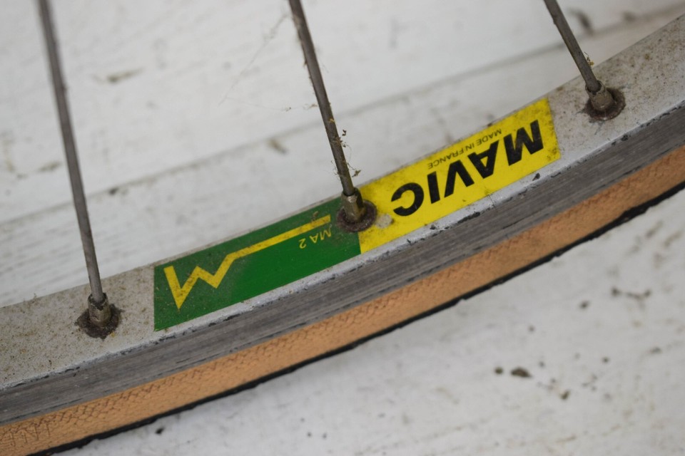 MAVIC MA2, CAMPAGNOLO HUBS, VINTAGE ROAD BICYCLE WHEELSET, 700C, 1980s