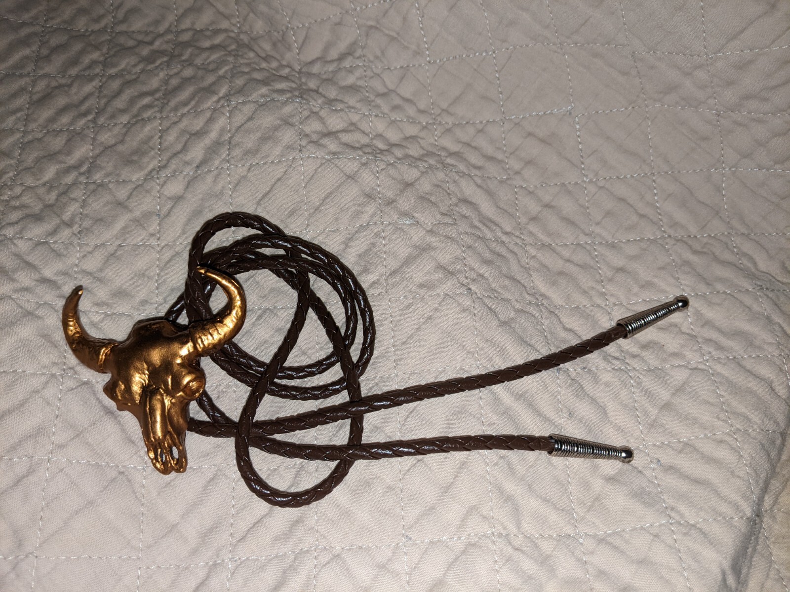 Breyer Spokes And Spurs Dinner Giveaway Bolo Tie Gold And Brown & eBay