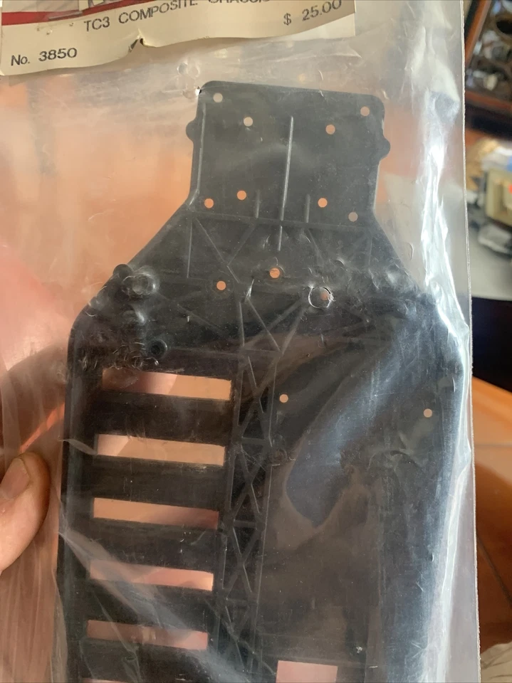 Team Associated Factory Team Graphite Composite Chassis TC3 ASC 3850 NIP NOS - Image 3 of 4