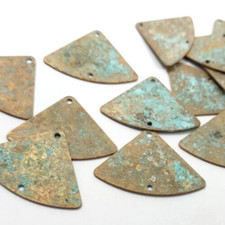 12ps Brass earring blank Textured triangle brass connector Verdigris patina 523A