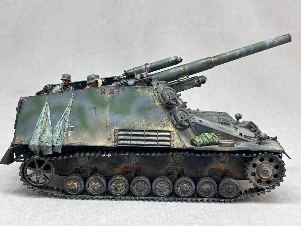 Pro Built German Hummel Howitzer tank 1/35 scale Dragon model - WW II Panzer - Image 3 of 4