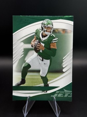 Justin Fields 2025 Panini Absolute Green Parallel New York Jets #3 Trading Card