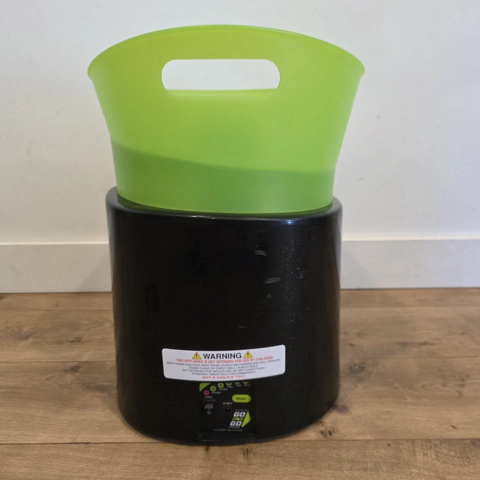 Lanzador de bolas Hyper Pet Go Dog Go Fetch con control remoto sin cable bola Foto 4 de 4