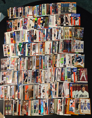 Huge Player Lot of 660 Bob Abreu Cards - Inserts, Base, Parallels, Many RCs