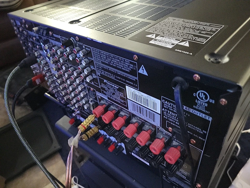 Pioneer Elite VSX-74TXVi THX Select2 AV 7.1 140 Watt Receiver - Image 4 of 4