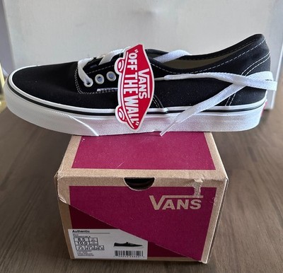 VANS AUTHENTIC CANVAS MEN'S  BLACK / WHITE VN000EE3BLK  Size 8.5
