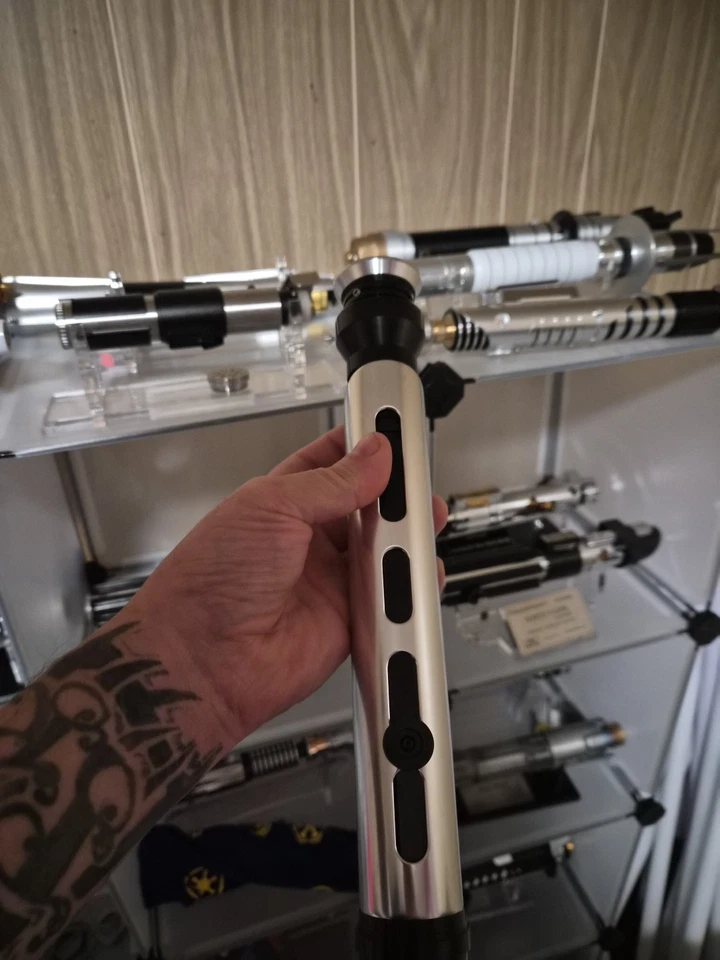 Qui Gon Jinn - Image 3 of 4