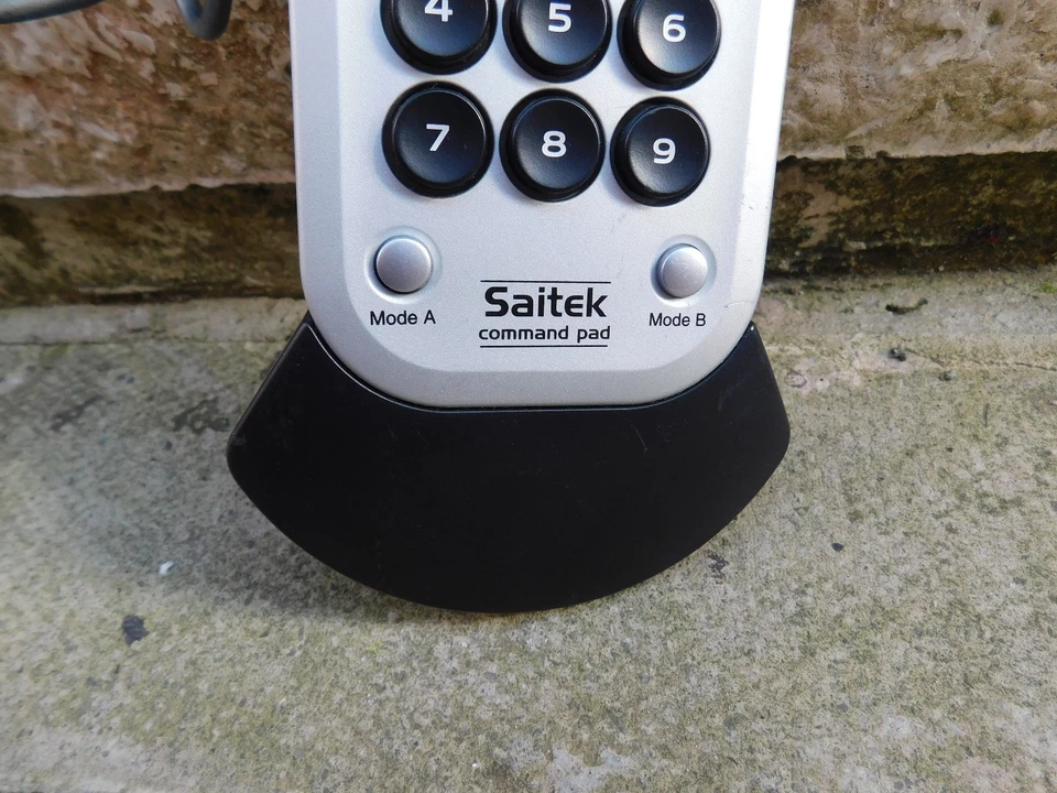 Saitek Command Pad KU-0418 PZ08AV Addon Keypad UNTESTED - Image 3 of 4