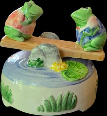 Vtg Otagiri Mary Ann Baker Frogs on Seesaw Music Box - You Light Up My Life