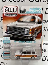AUTO WORLD 1985 Dodge Caravan White w/ Woodgrain 1:64 Diecast Mighty Minivans