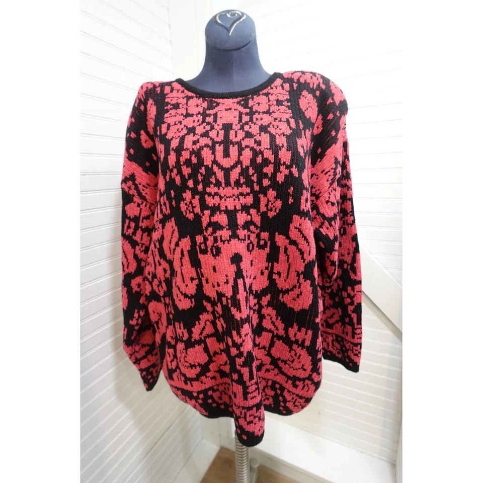 Suéter Feminino Vintage Grande Karen Scott Veludo Geométrico Paisley Preto Rosa - Imagem 2 de 4