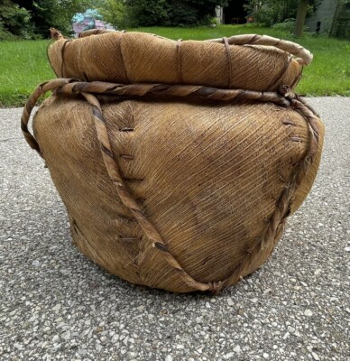 Handmade Vintage Palm Frond Husk Woven Stick Stitched Large Basket Rare 20 x15 
