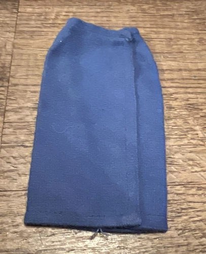 Vintage Barbie Doll Knitting Pretty #957 Blue Skirt 1960's