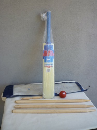 DSC Unicorn Cricket Bat #5 31" Stick + Ball + Stumps + Bail in Carry Case India