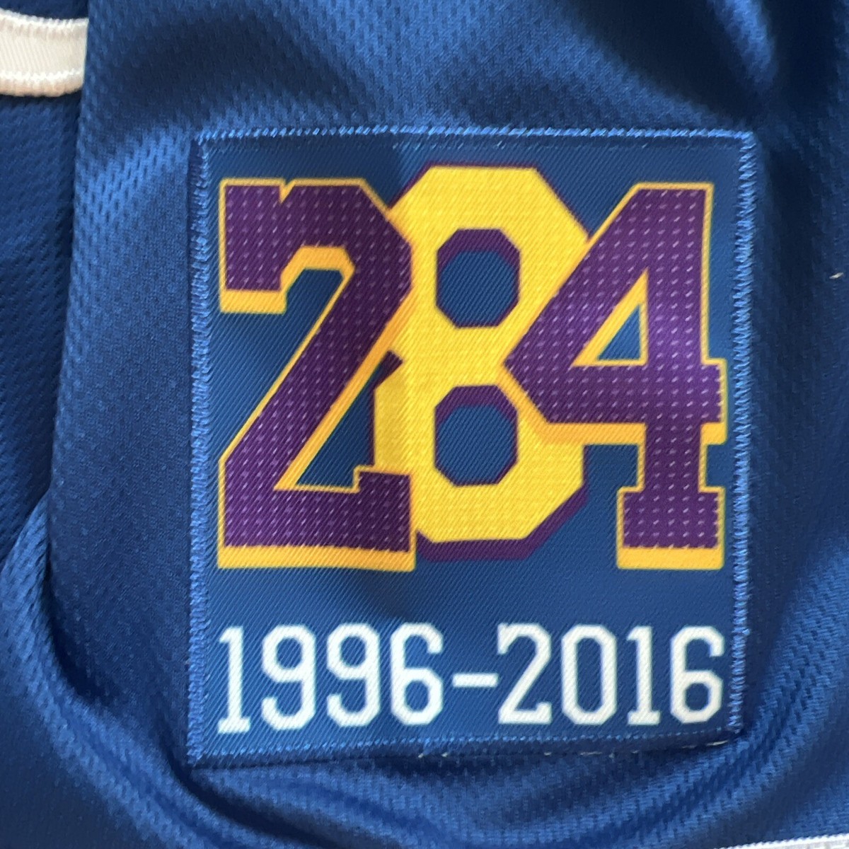 Dodgers Kobe Bryant ユニフォーム 8 24 s-l400.jpg