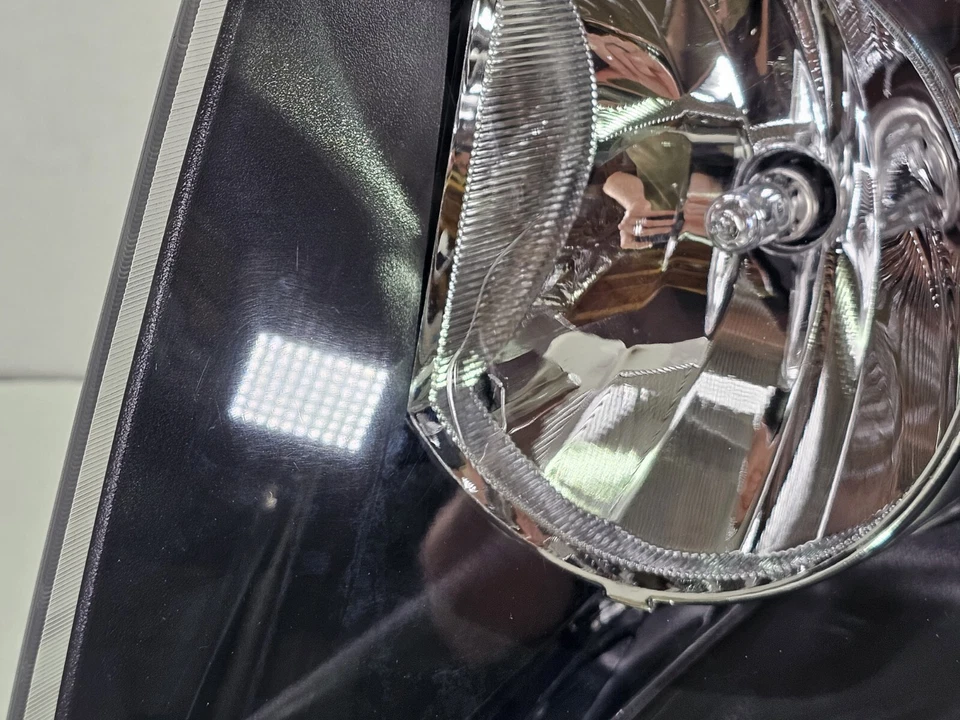 Faro halógeno del lado del conductor para Chevy Avalanche/Suburban 2500 2007-2013 | CAPA Foto 2 de 4